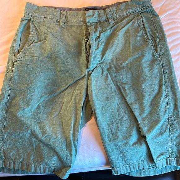 J Crew Men’s shorts - Picture 1 of 3